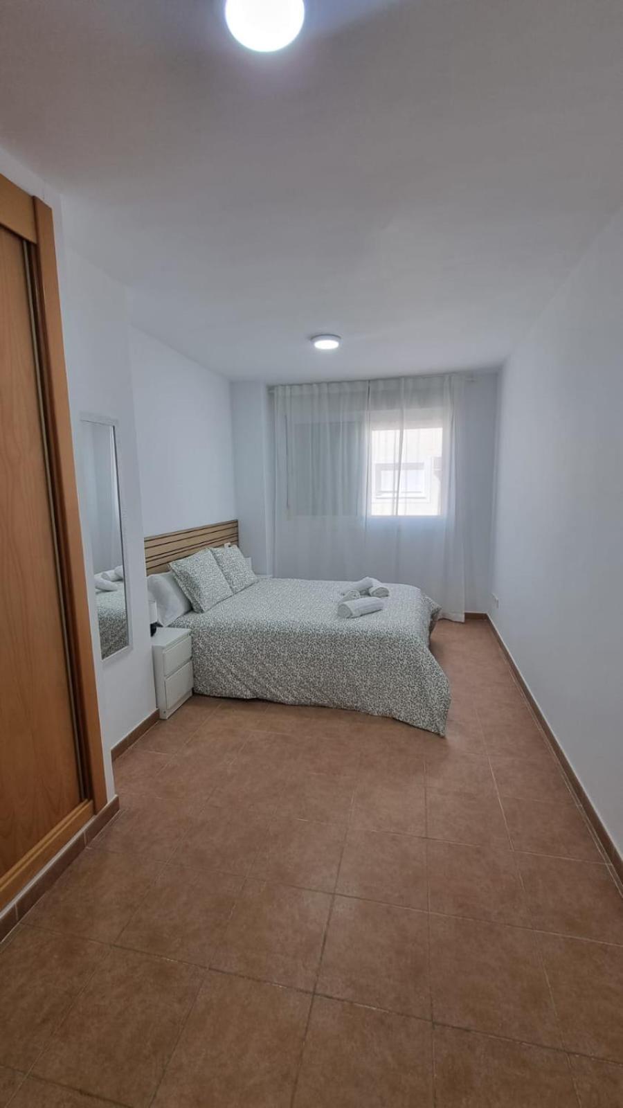 Moderno Apartamento 3 Dormitorios, Garaje Y Piscina La Algaba エクステリア 写真