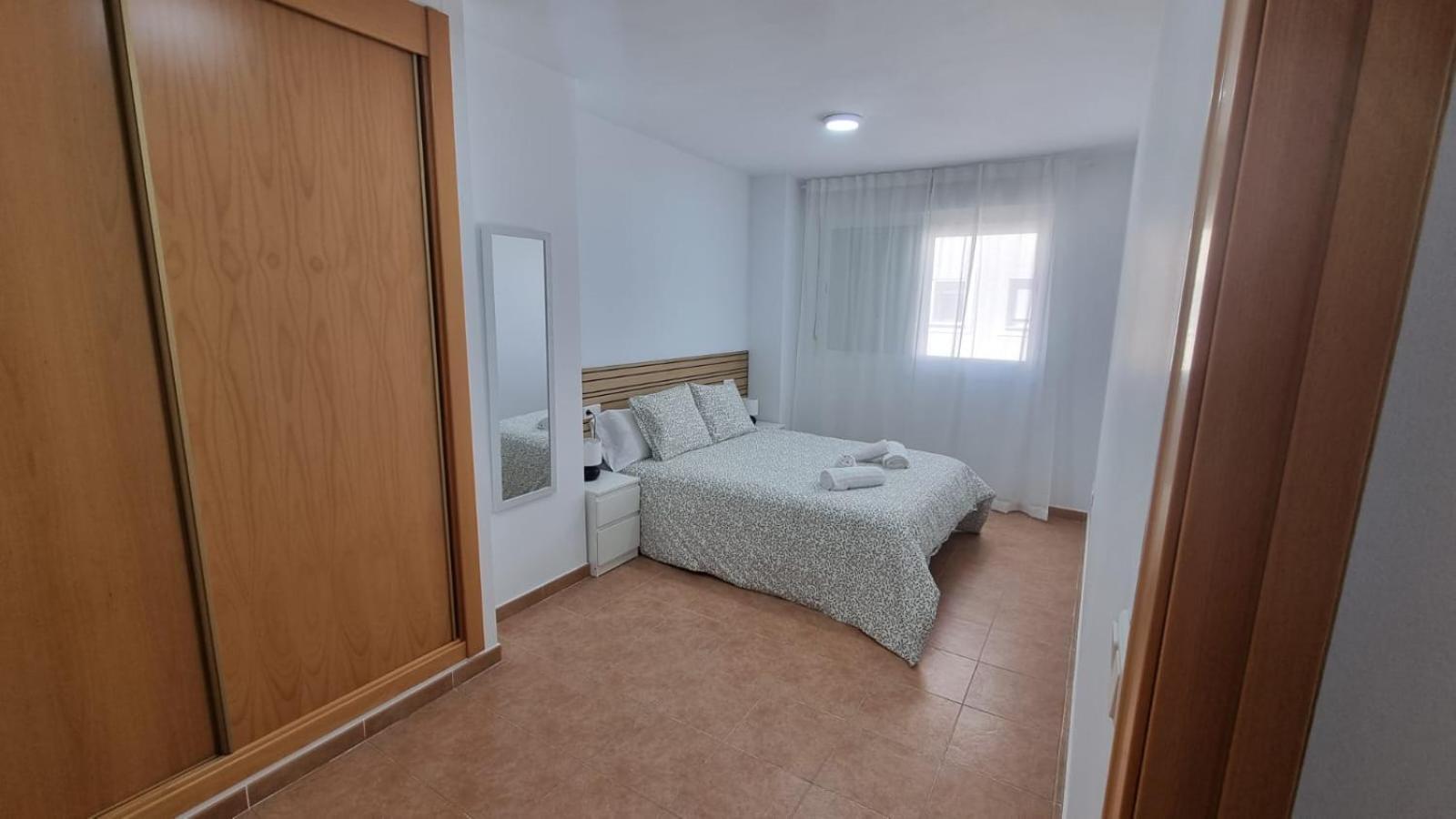 Moderno Apartamento 3 Dormitorios, Garaje Y Piscina La Algaba エクステリア 写真